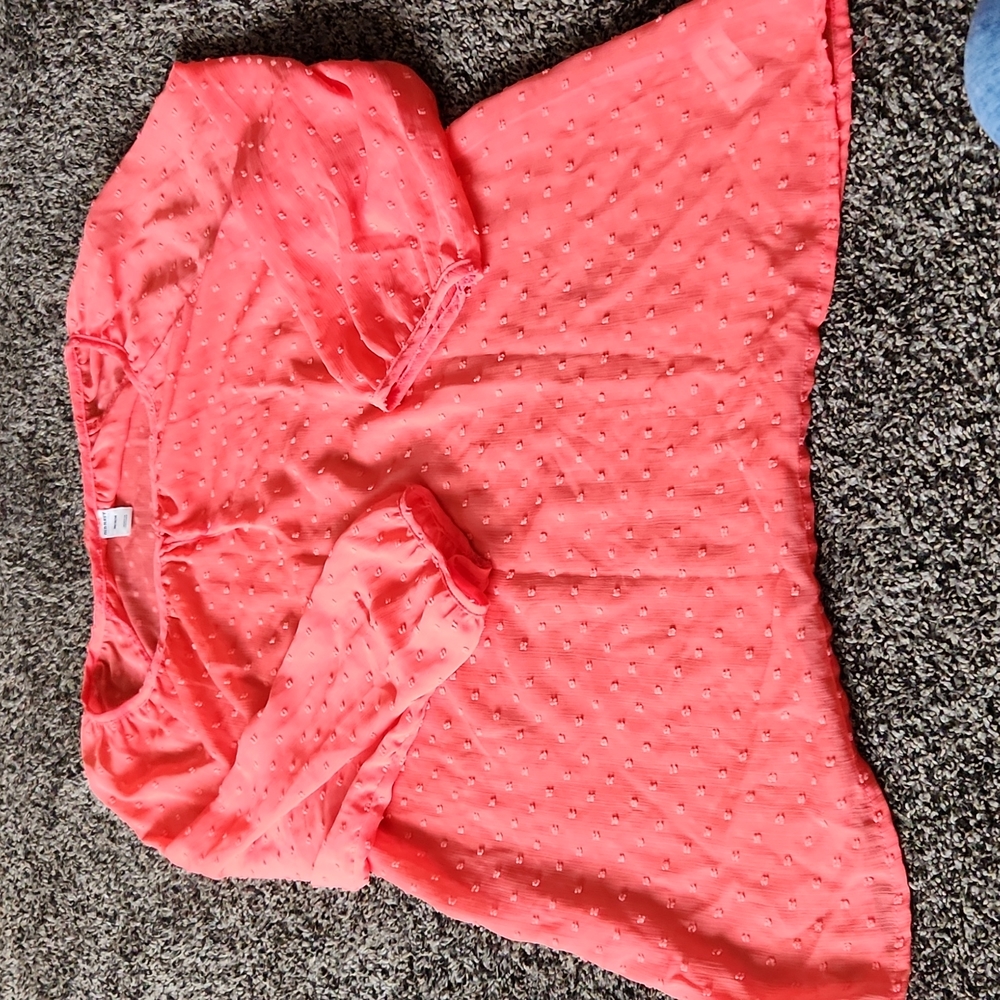 Old navy long sleeved shirt Arm length is "19. Length from top to bottom is 20